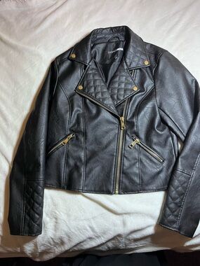 FASHION NOVA Women's Black Quilted Faux Leather Moto Jacket